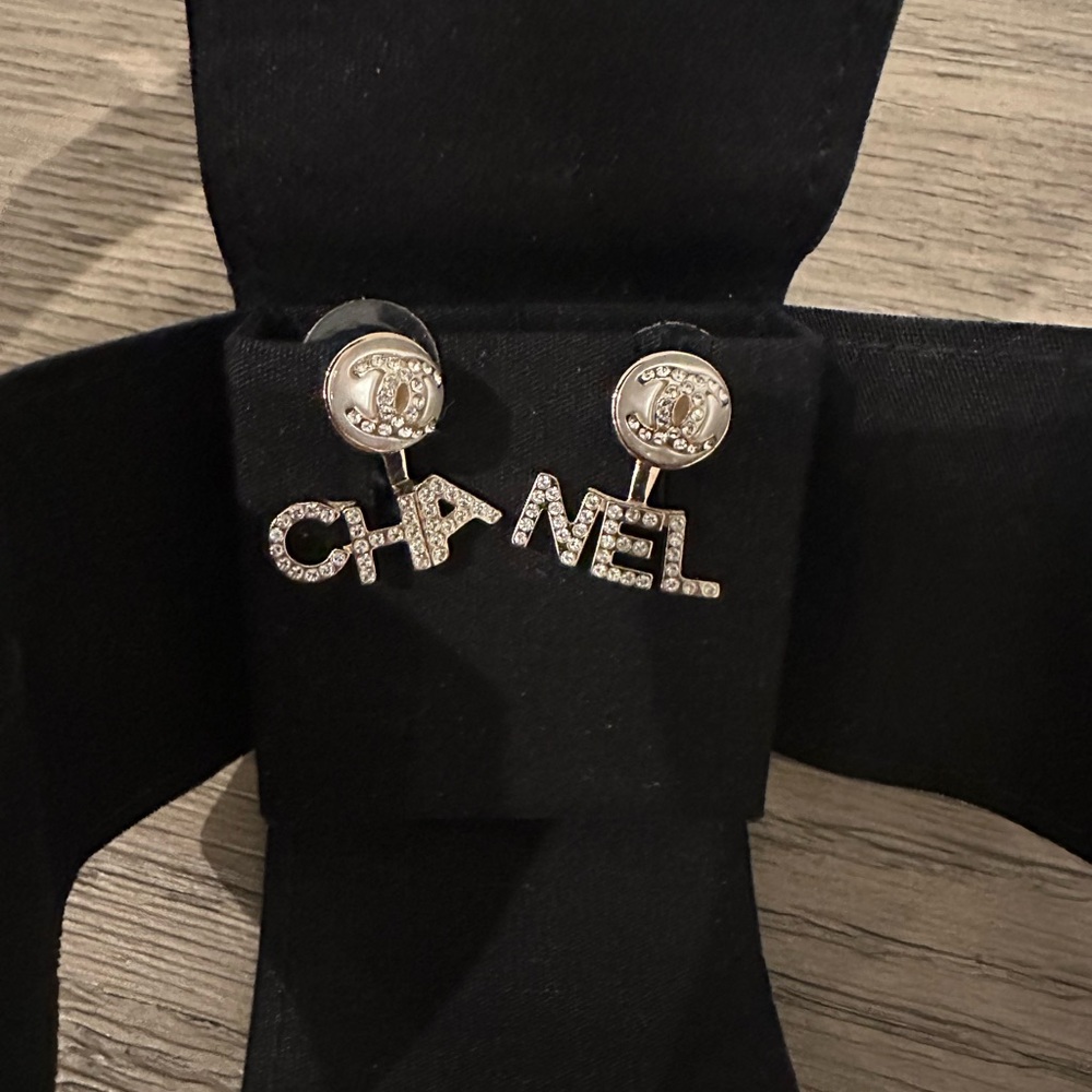 BNIB CHANEL - 2022 Faux Pearl & Strass Logo Stud Earrings